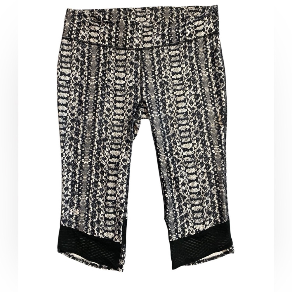 Under Armour Mesh Panel Snake Skin Pattern Capri Pants